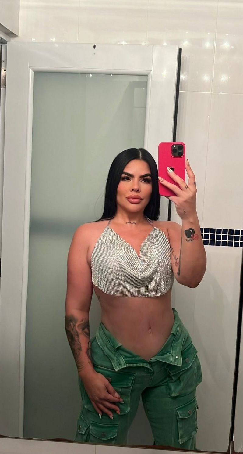 Diva crop Top  One size  Joggers  Large